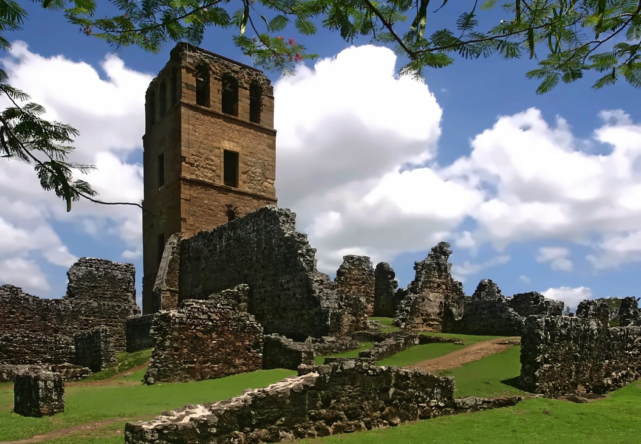 Cathedral tower and ruins of Panamá Viejo, founded 1519
